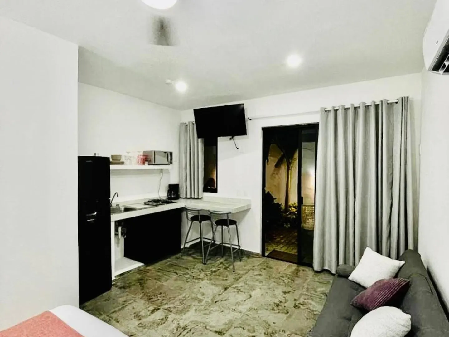 Lavish Studio Wpatio #1 Isla Mujeres Downtown Apartamento